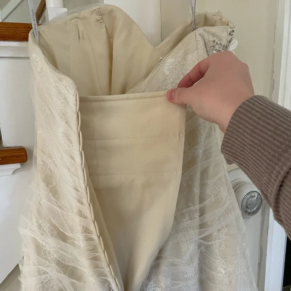 Alfred Angelo Cream Lace Dress - Picture 6 of 6